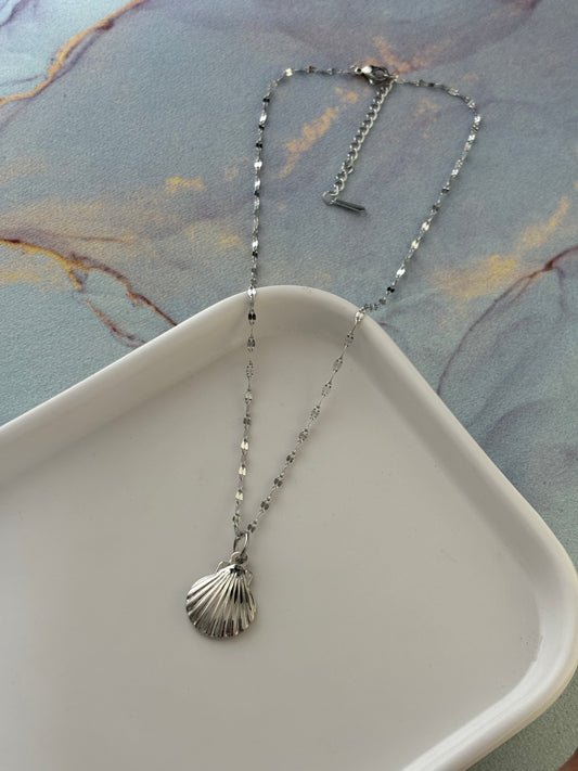 Silver Shell Pendant Necklace