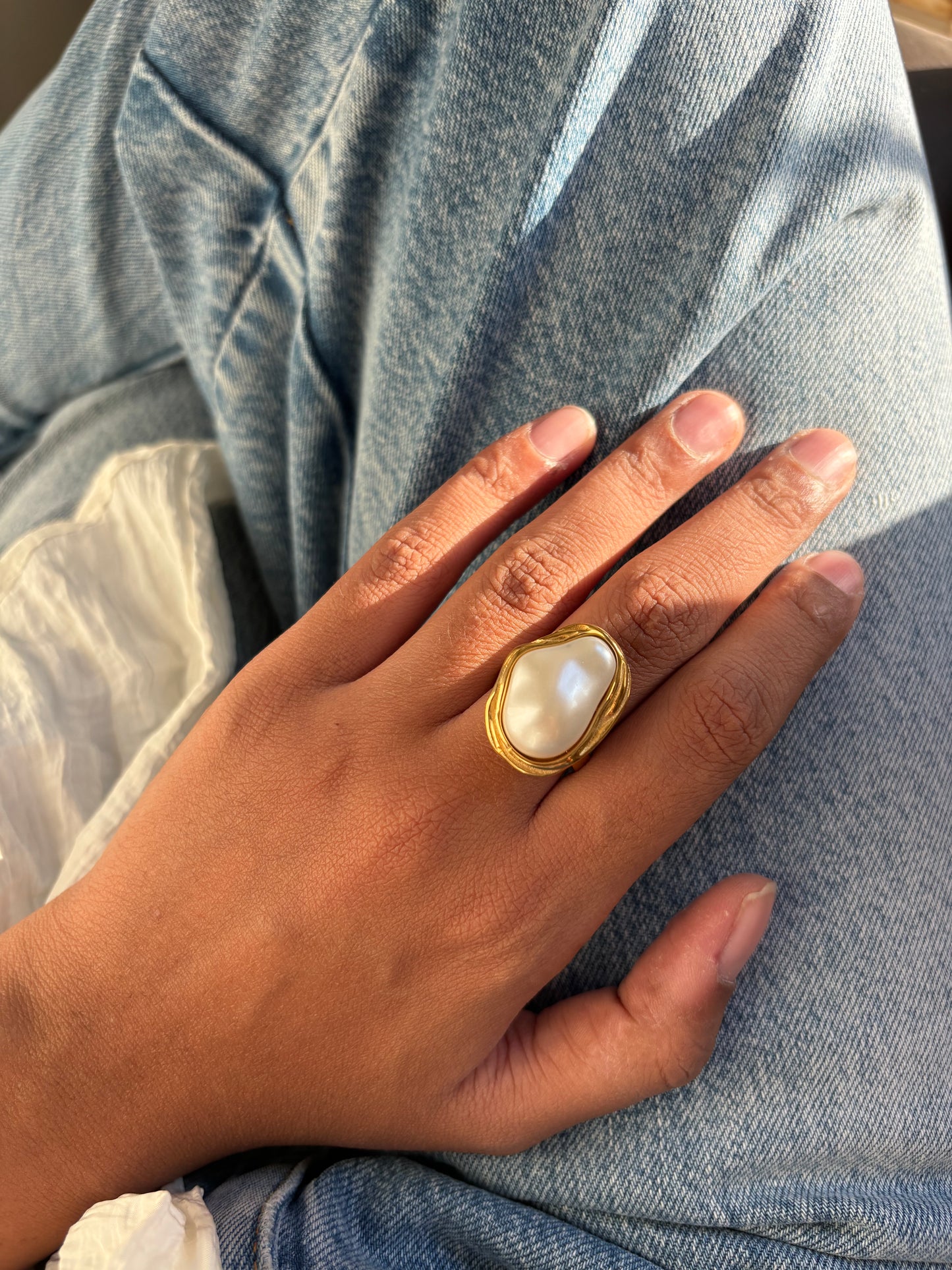 Mother of Pearl Ring- Size 7