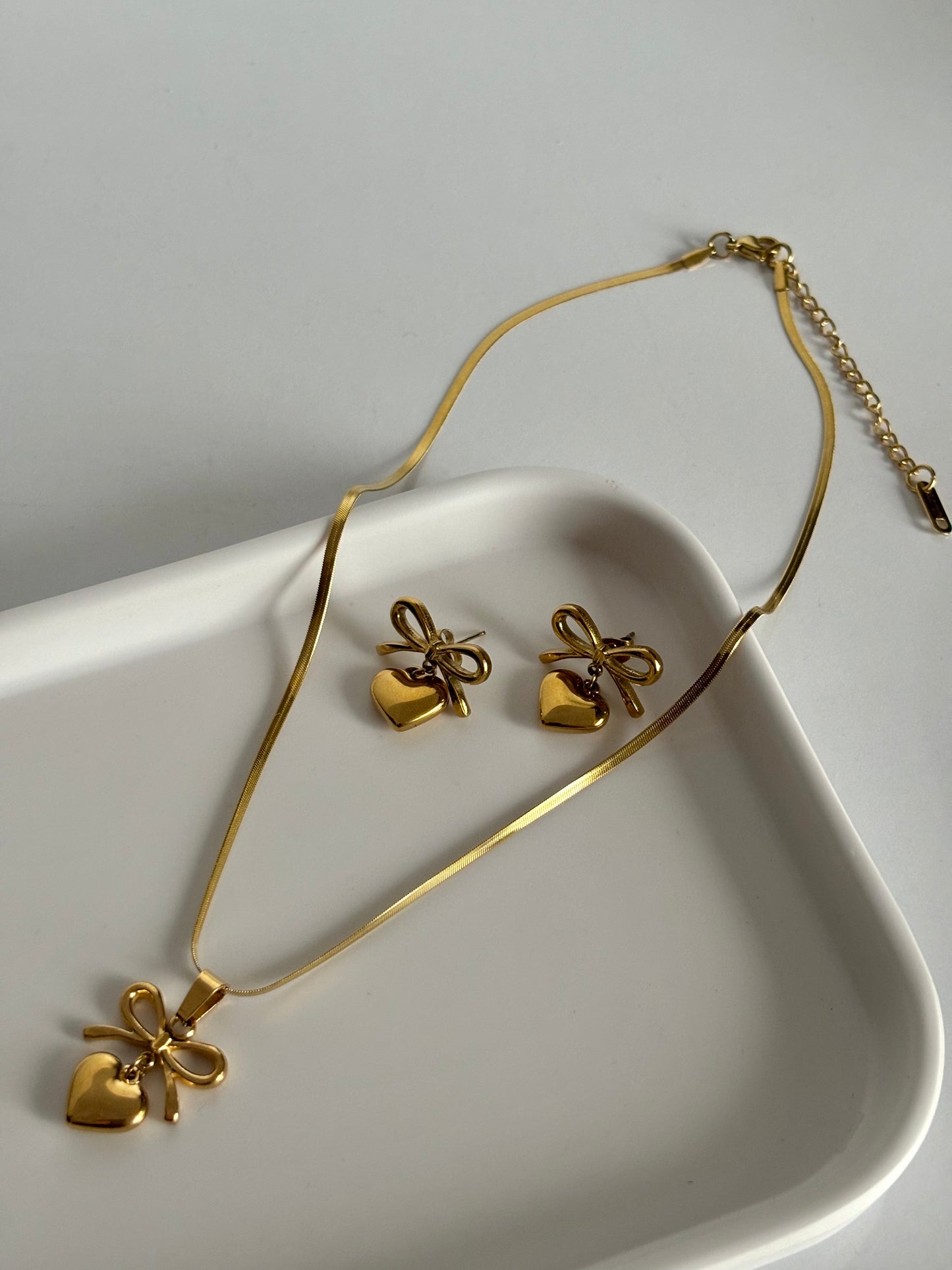 Bow-Heart Set Necklace and Earrings