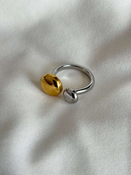 Dual tone Pebble Ring