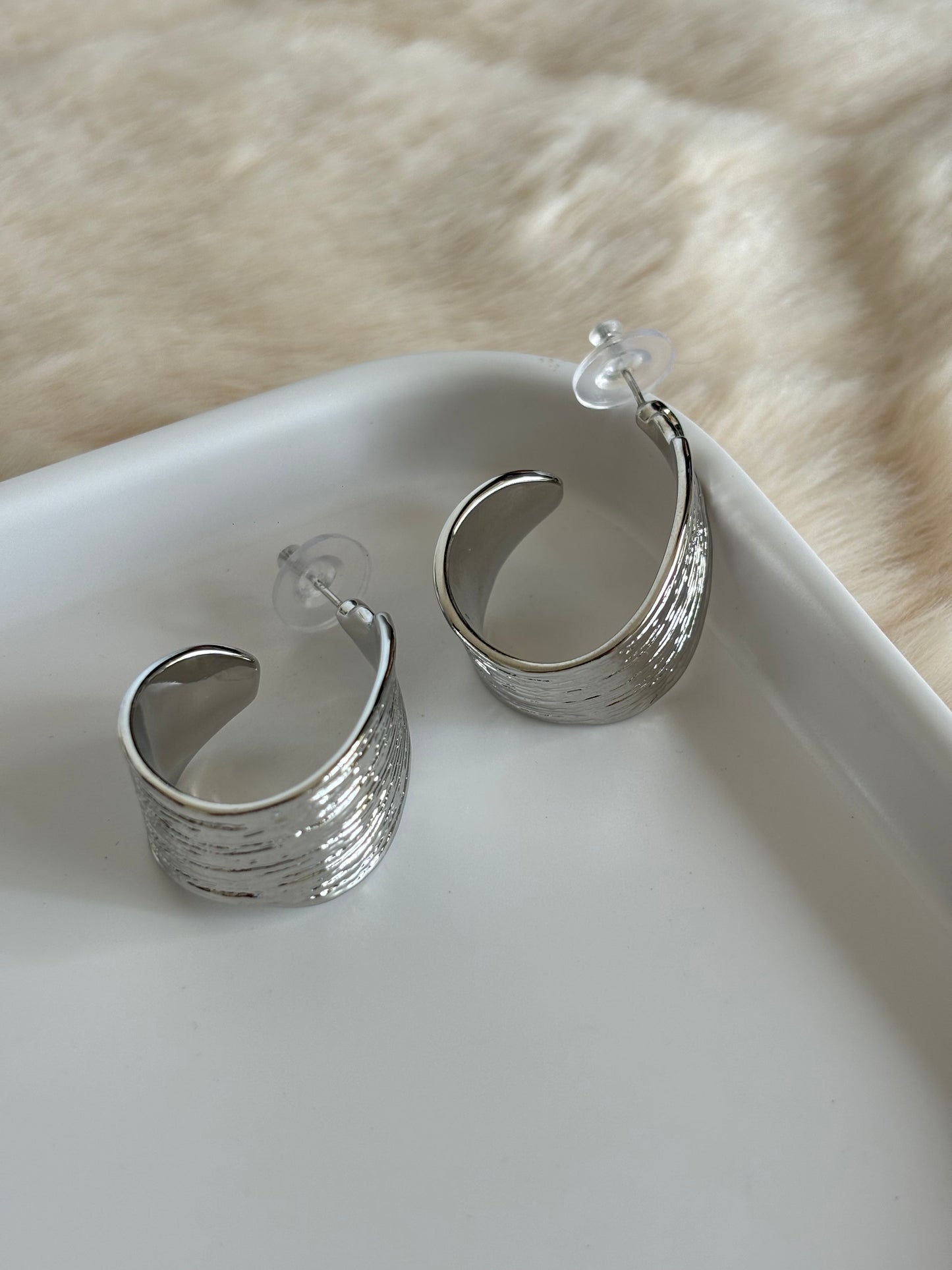 Kia Textured Silver Earrings