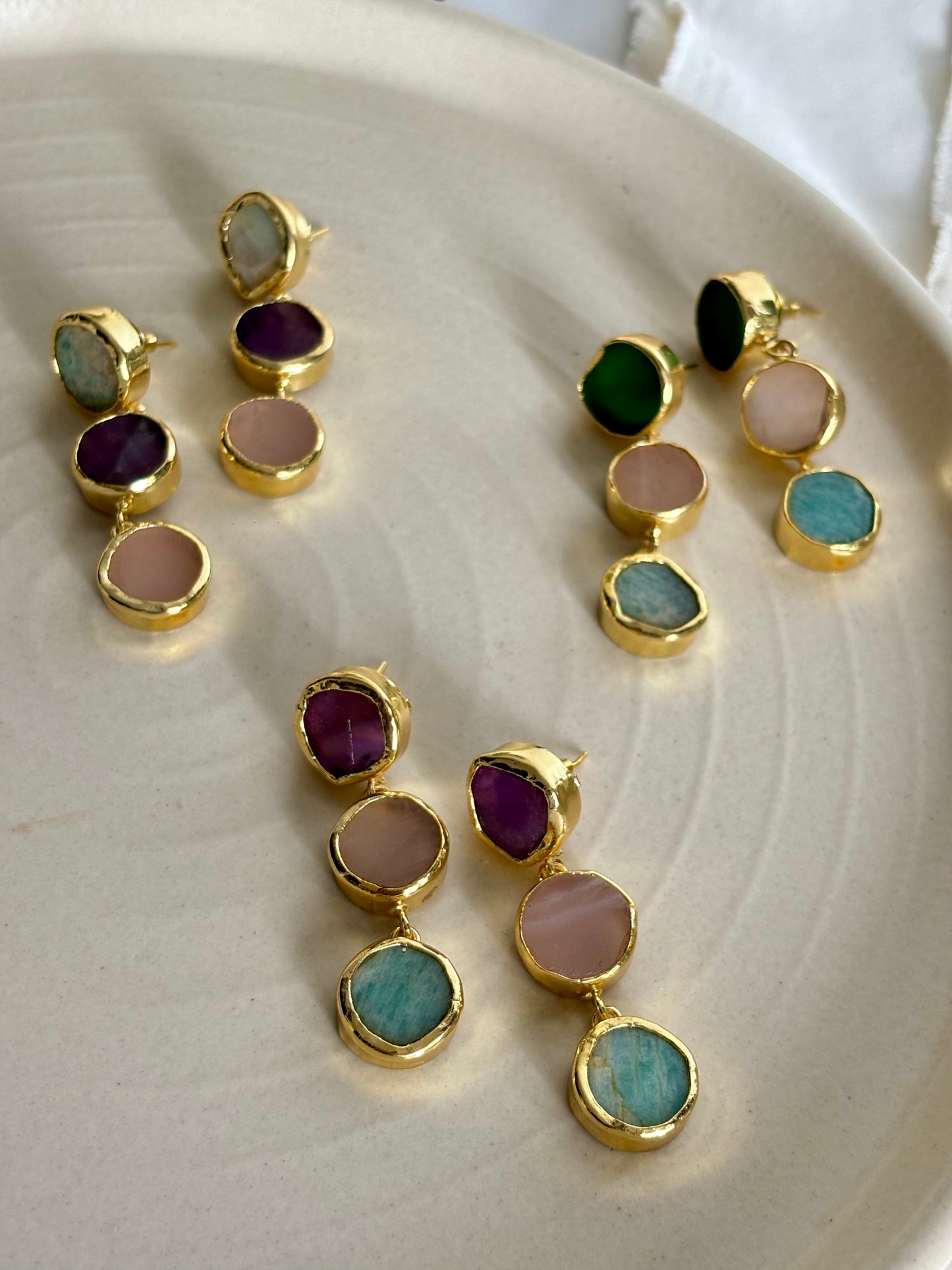 Pastel Dangler Brass