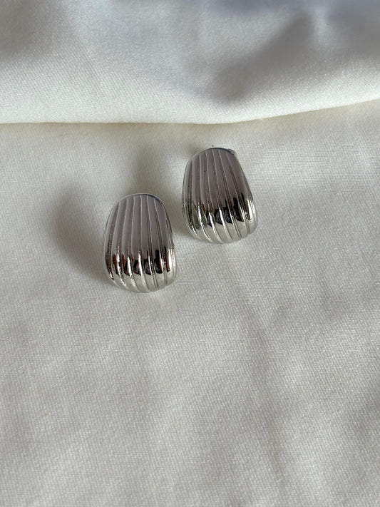 Pleated Studs- Silver