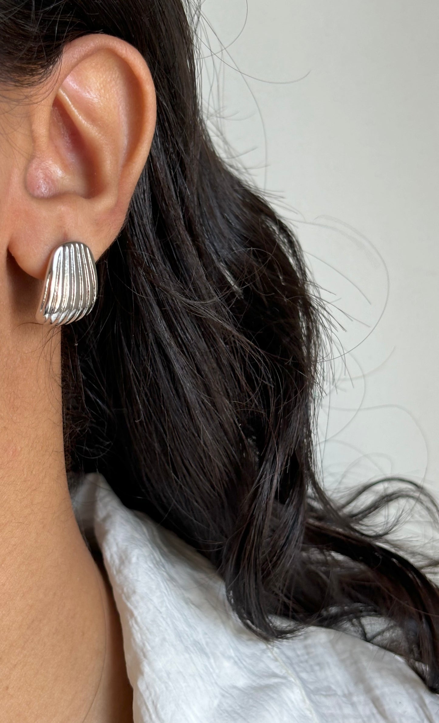 Pleated Studs- Silver