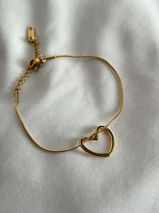 Sweet-heart Outline Bracelet