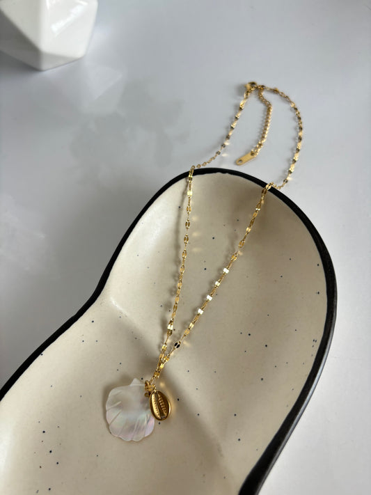 Bean-Shell Pendant Necklace