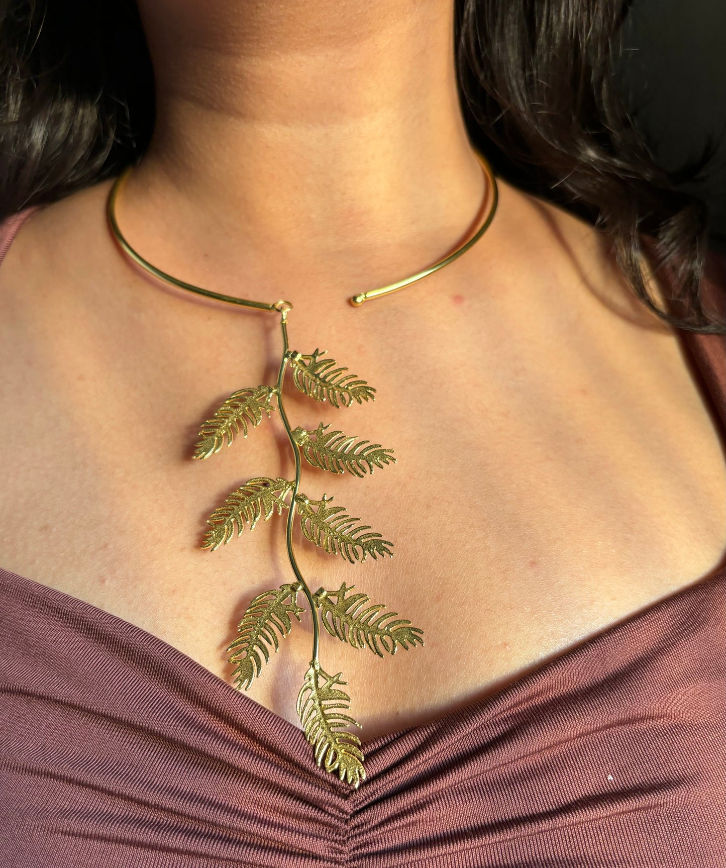 Leaf Hasli Choker Brass