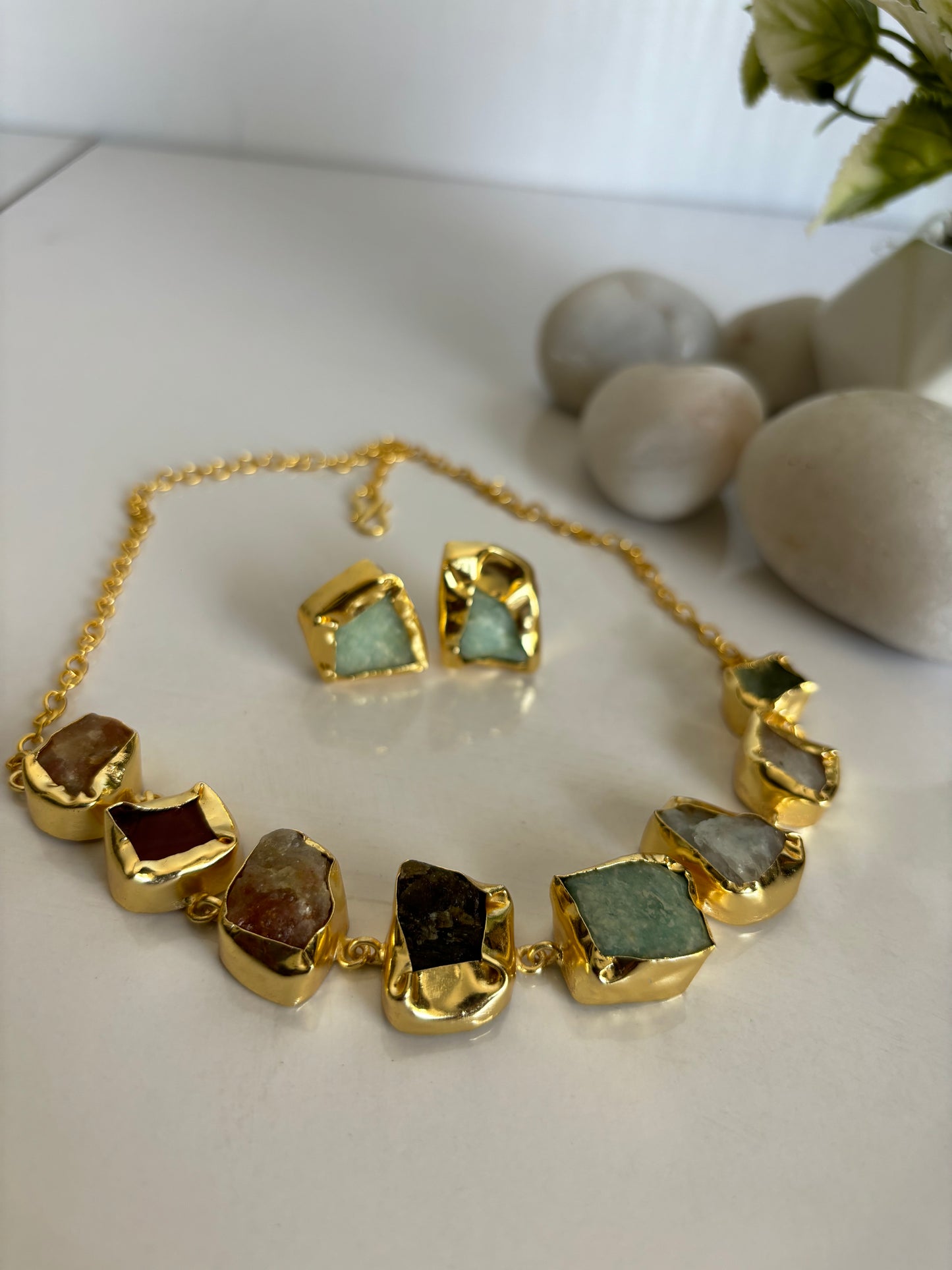 Multi-color Natural Stone Choker Set -Brass